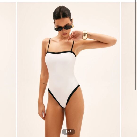 Commense Contrast Binding Basic One Piece Swimsuit NWT - Picture 1 of 8